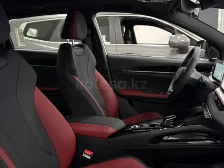 Geely Coolray Flagship 2025 года за 9 990 000 тг. в Алматы – фото 4