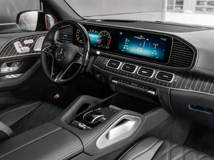 Mercedes-Maybach GLS 600 4MATIC 2025 года за 165 000 000 тг. в Астана – фото 5