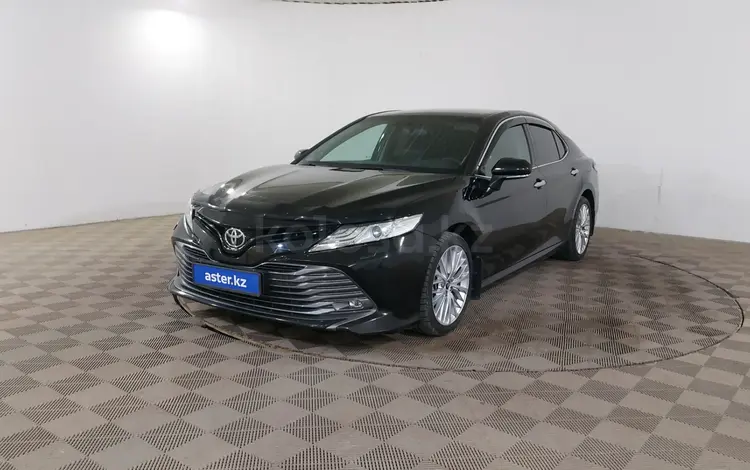 Toyota Camry 2019 года за 12 850 000 тг. в Шымкент