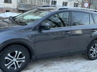 Toyota RAV4 2017 года за 10 500 000 тг. в Актобе