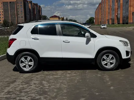 Chevrolet Tracker 2014 года за 5 200 000 тг. в Петропавловск – фото 4
