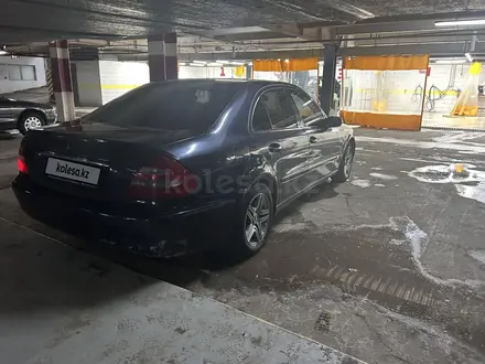 Mercedes-Benz E 320 2003 года за 6 500 000 тг. в Астана – фото 2