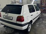 Volkswagen Golf 1994 года за 1 900 000 тг. в Алматы – фото 2