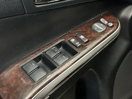 Toyota Camry 2017 года за 10 600 000 тг. в Атырау – фото 12