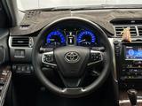 Toyota Camry 2017 года за 10 600 000 тг. в Атырау – фото 5