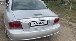 Hyundai Sonata 2001 года за 1 950 000 тг. в Уральск – фото 2