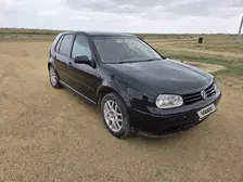 Volkswagen Golf, 2002