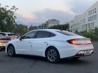 Hyundai Sonata 2021 годаүшін10 800 000 тг. в Алматы