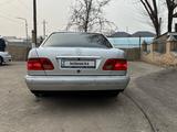 Mercedes-Benz E 230 1997 годаfor3 000 000 тг. в Шымкент – фото 2