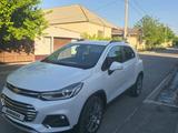 Chevrolet Tracker 2022 года за 7 700 000 тг. в Шымкент – фото 2