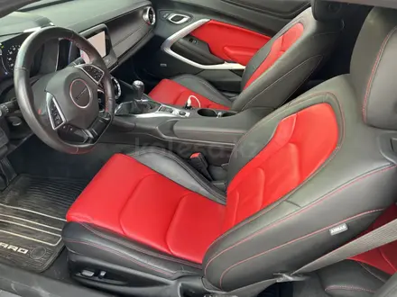 Сиденья комплект передних Camaro за 350 000 тг. в Алматы – фото 22