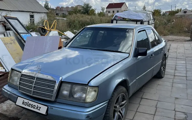 Mercedes-Benz E 260 1987 годаfor800 000 тг. в Астана