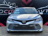 Toyota Camry 2018 годаfor10 150 000 тг. в Атырау – фото 2