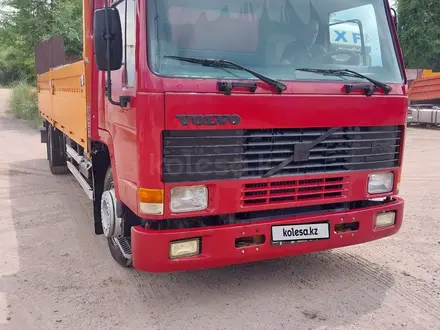 Volvo  FL 1993 года за 11 900 000 тг. в Алматы