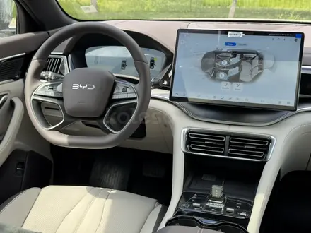BYD Song Plus 2025 года за 14 300 000 тг. в Уральск – фото 6