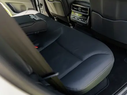 Lexus LX 600 2025 года за 80 000 000 тг. в Алматы – фото 40