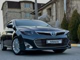 Toyota Avalon 2015 года за 13 800 000 тг. в Актау