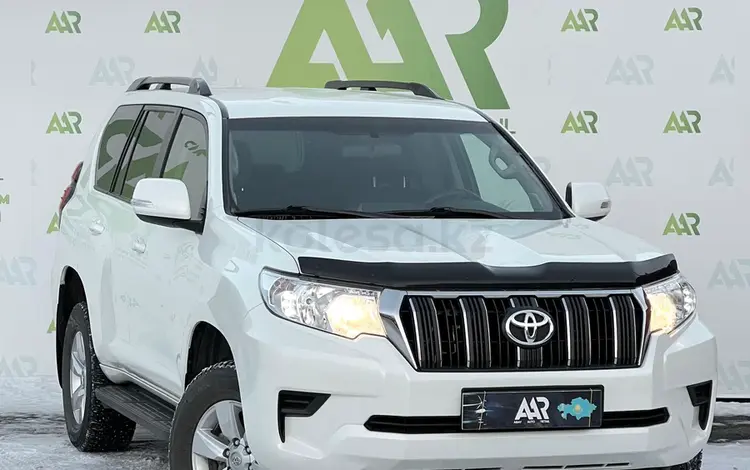 Toyota Land Cruiser Prado 2019 года за 21 500 000 тг. в Семей