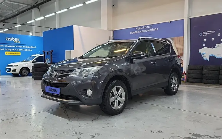 Toyota RAV4 2015 годаfor9 950 000 тг. в Усть-Каменогорск