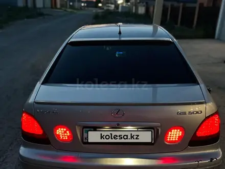 Lexus GS 300 2002 года за 4 800 000 тг. в Атырау – фото 17