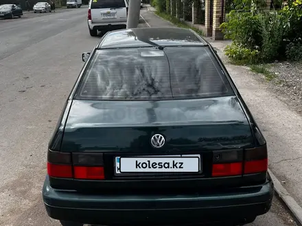 Volkswagen Vento 1996 года за 1 500 000 тг. в Астана – фото 7