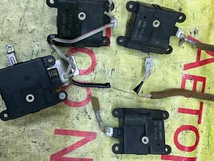Сервопривод заслонки печки на Инфинити G35V36 за 10 000 тг. в Алматы