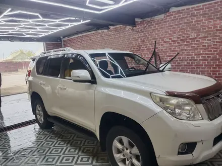 Toyota Land Cruiser Prado 2013 года за 14 000 000 тг. в Атырау – фото 2