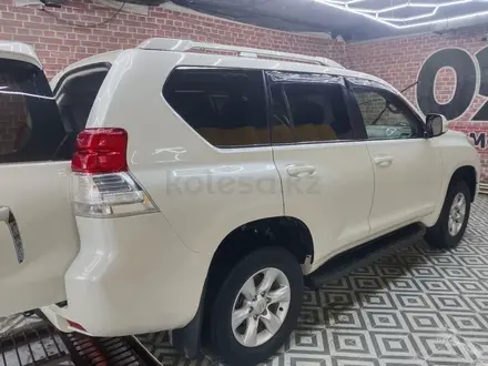 Toyota Land Cruiser Prado 2013 года за 14 000 000 тг. в Атырау – фото 3