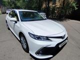 Toyota Camry 2023 года за 16 500 000 тг. в Алматы – фото 2