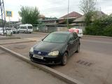 Volkswagen Golf 2005 года за 1 800 000 тг. в Алматы – фото 5