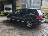 Volkswagen Touareg 2004 года за 4 000 000 тг. в Алматы – фото 3