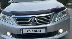 Toyota Camry 2013 года за 10 300 000 тг. в Алматы – фото 2