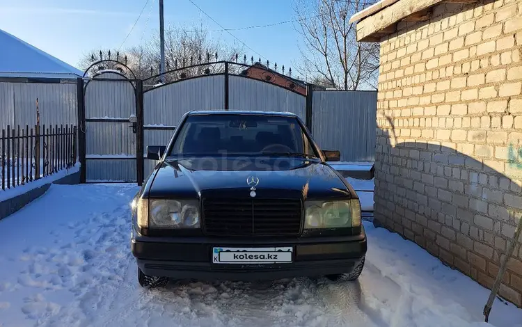 Mercedes-Benz E 200 1990 года за 1 150 000 тг. в Актобе