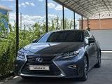 Lexus ES 300h 2015 года за 15 000 000 тг. в Атырау