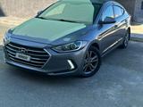 Hyundai Elantra 2018 года за 6 000 000 тг. в Актау