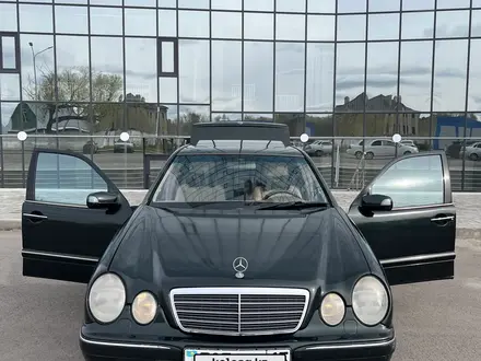 Mercedes-Benz E 320 2001 года за 4 200 000 тг. в Петропавловск
