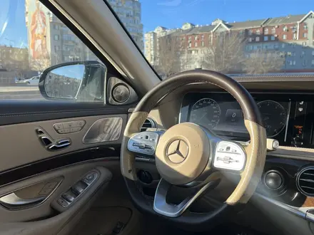 Mercedes-Benz S 400 2015 года за 22 500 000 тг. в Атырау – фото 20