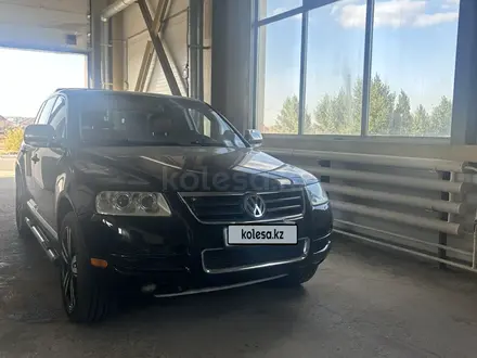 Volkswagen Touareg 2004 года за 4 320 000 тг. в Актобе