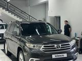 Toyota Highlander 2014 года за 14 000 000 тг. в Кызылорда – фото 2