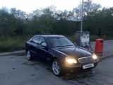 Mercedes-Benz C 200 2001 года за 3 000 000 тг. в Караганда – фото 3