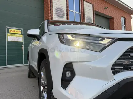 Toyota RAV4 2025 года за 24 000 000 тг. в Актобе – фото 30