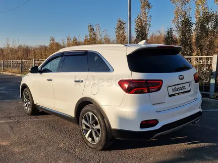 Kia Sorento 2018 года за 11 800 000 тг. в Шымкент