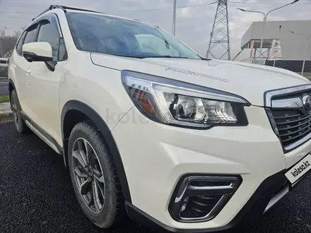 Subaru Forester 2019 года за 13 600 000 тг. в Алматы – фото 2