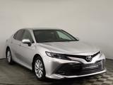 Toyota Camry 2020 года за 14 890 000 тг. в Астана – фото 3