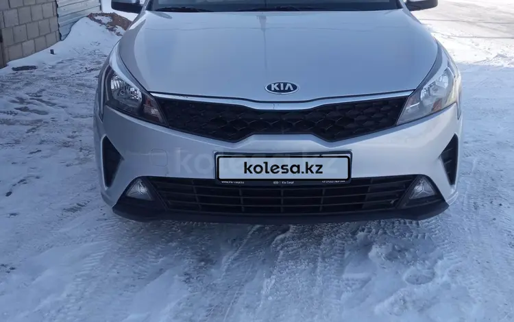 Kia Rio 2021 года за 7 800 000 тг. в Астана