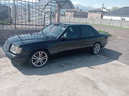 Mercedes-Benz E 280 1994 года за 2 600 000 тг. в Мерке