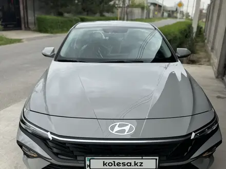 Hyundai Elantra 2024 года за 9 900 000 тг. в Шымкент – фото 4