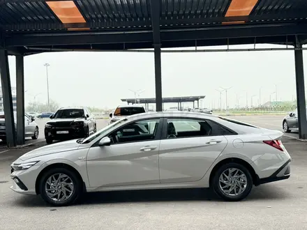 Hyundai Elantra 2024 года за 9 900 000 тг. в Шымкент – фото 12