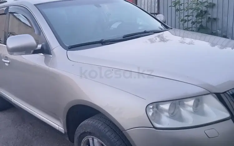 Volkswagen Touareg 2004 годаfor5 500 000 тг. в Кокшетау