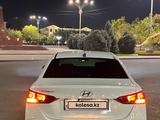 Hyundai Accent 2020 года за 7 790 000 тг. в Тараз – фото 4